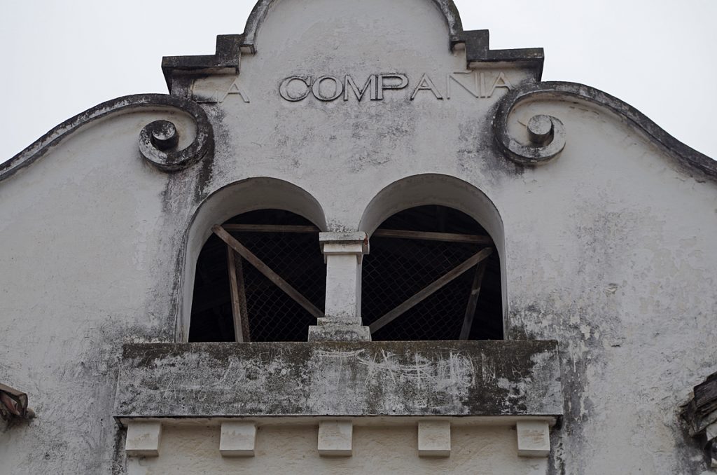 lacompania_0503_09282016_1200x795_90