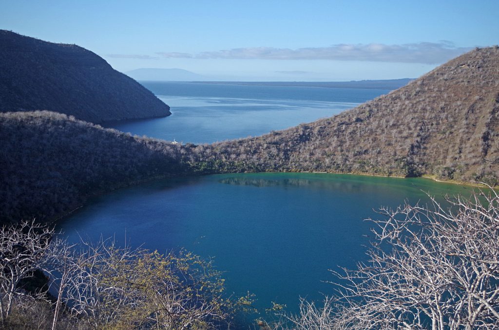 islandhikeview_1493_10052016_1200x795_90