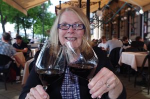 Outdoor dining in Budapest