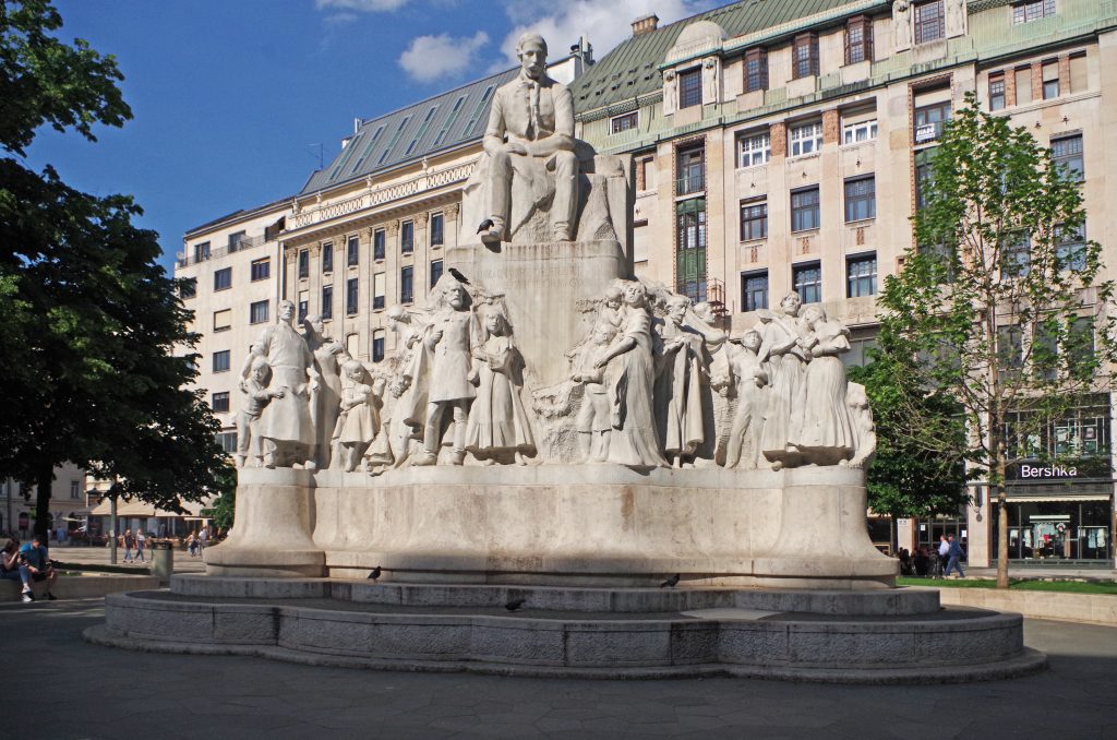 Mihaly Vorosmarty Monument, Budapest