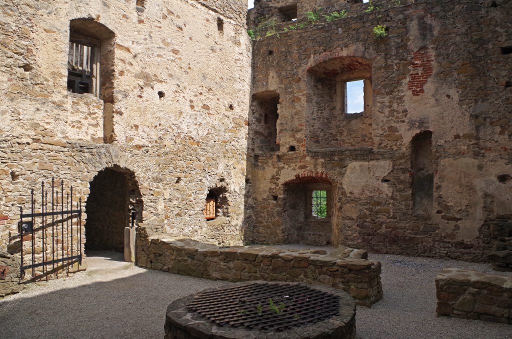 Burg Aggstein Castle ruins