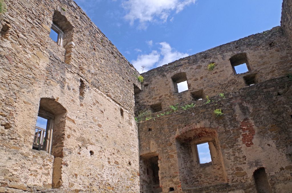 Burg Aggstein Castle ruins