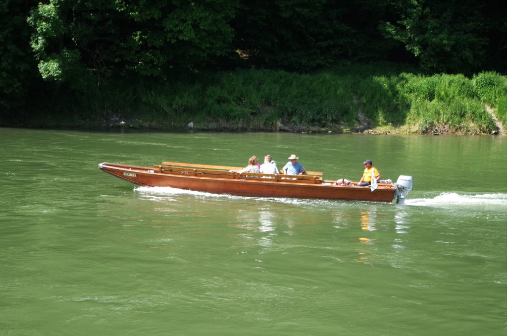A beautiful wooden boat in the Danube Gorge