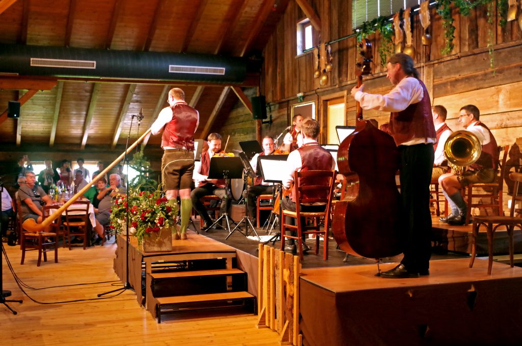 An alpenhorn performance in Salzburg