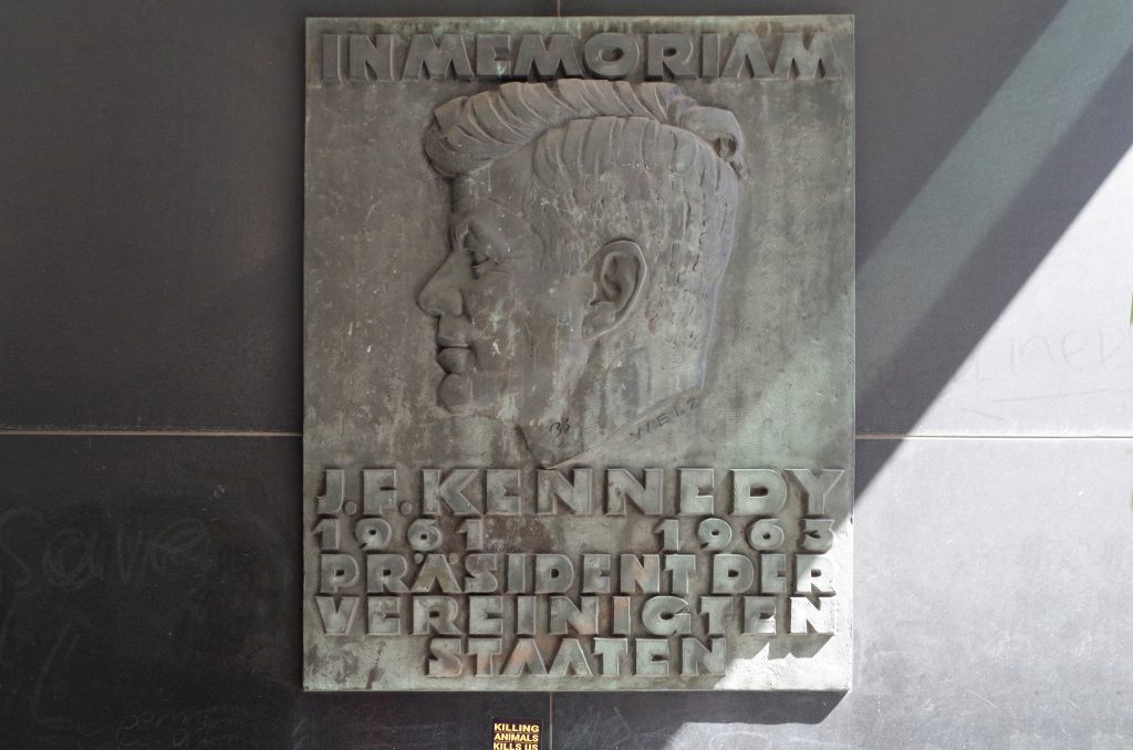 Kennedy Plaque, Vienna