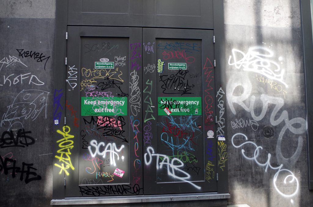 Another doorway in Amsterdam