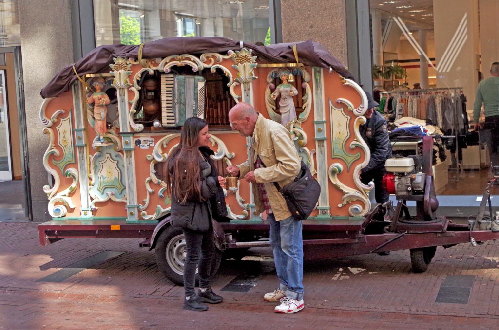 A draaiorgel (music wagon) in Amsterdam
