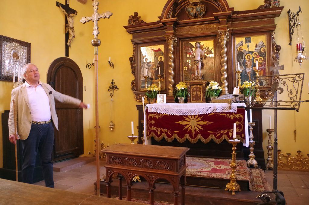 The baron in the main chapel at the aristocrats’ castle, Miltenberg