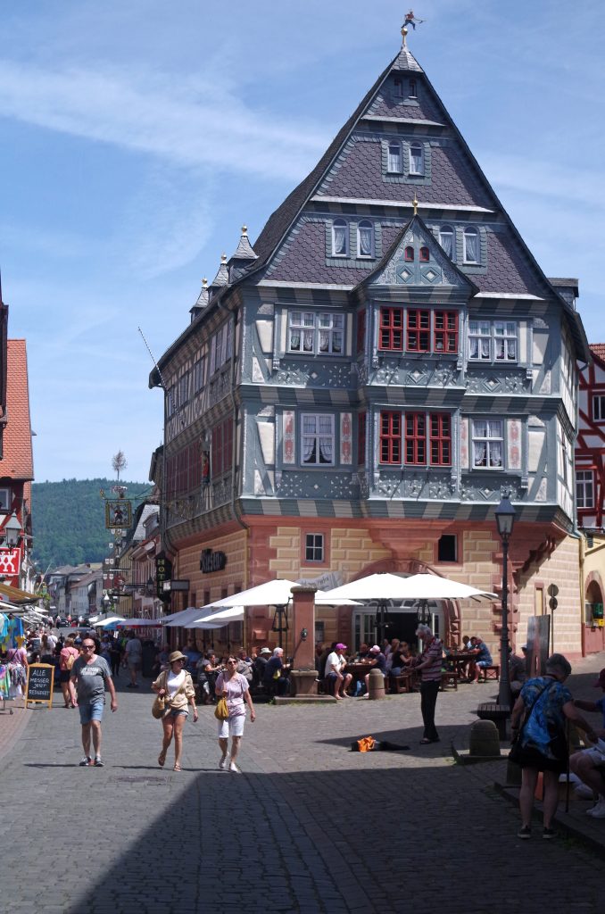 Hotel and street performer in downtown Miltenberg